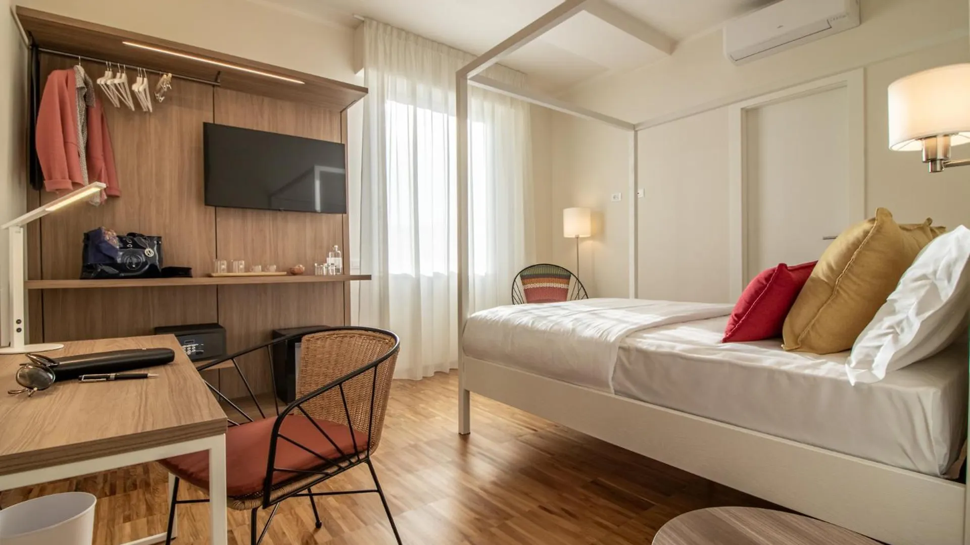 Il Faro Luxury Rooms & Lounge La Spezia